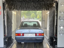 Mercedes-Benz 190 E 2.3