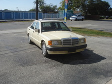 Mercedes-Benz 190 E 2.6