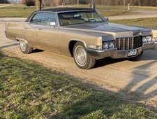 Cadillac Sedan De Ville