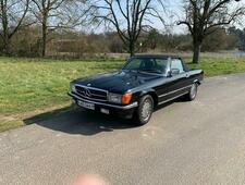 Mercedes-Benz 560 SL R107